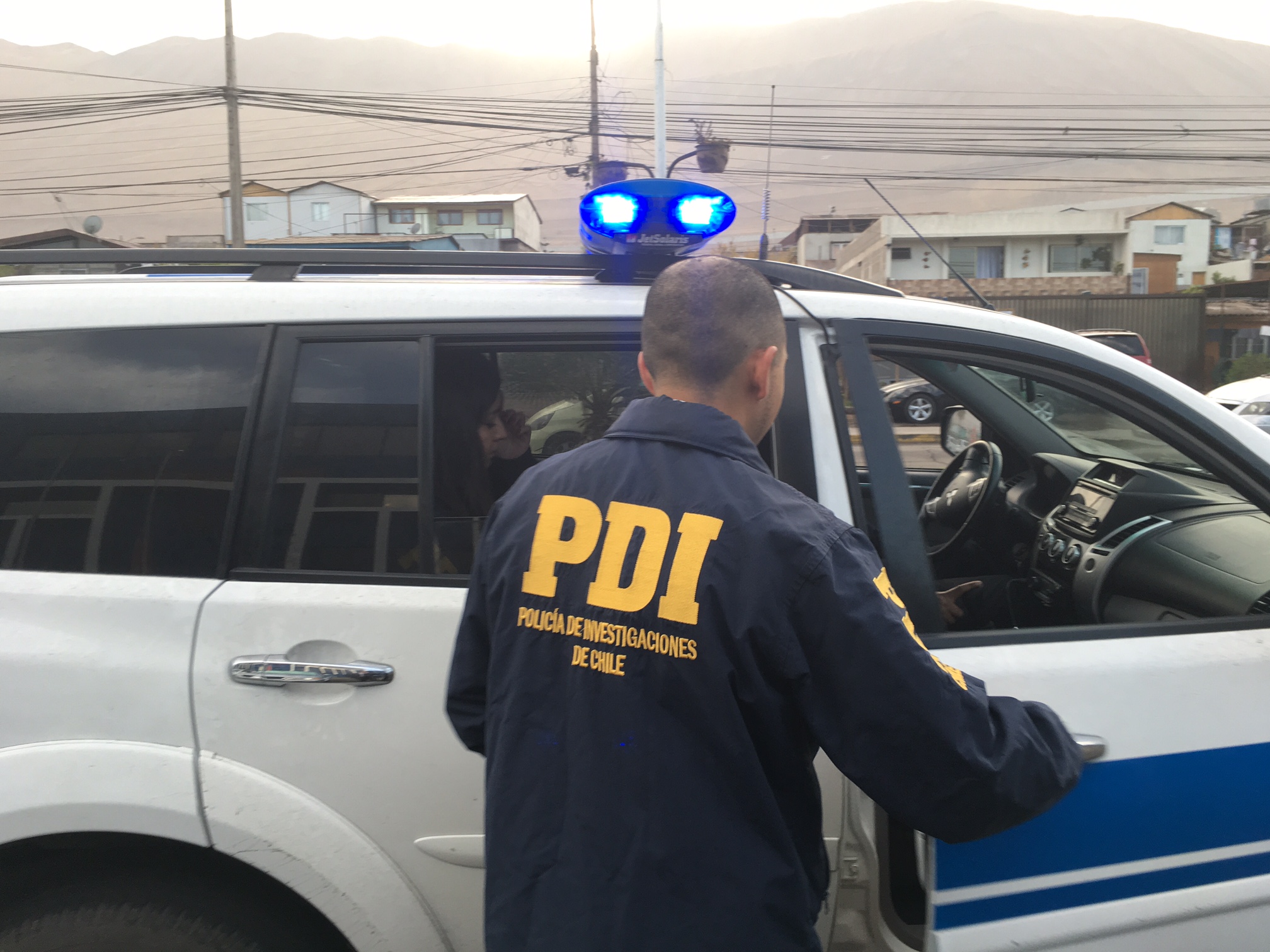 Photo of PDI detiene a dos colombianos con millonario cargamento de droga