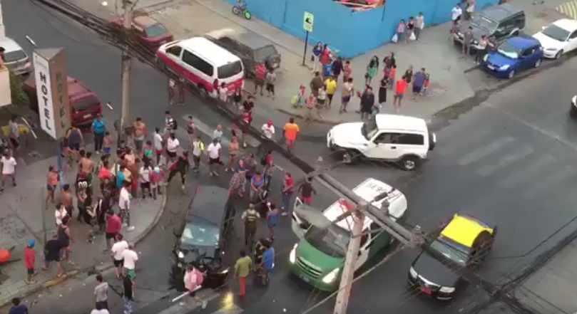 Photo of (Video) Seis lesionados en colisión