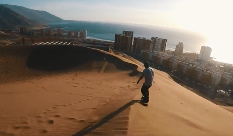 Photo of (VIDEO) Página especializada en viajes y turismo destaca práctica de sandboard en la duna del Cerro Dragón