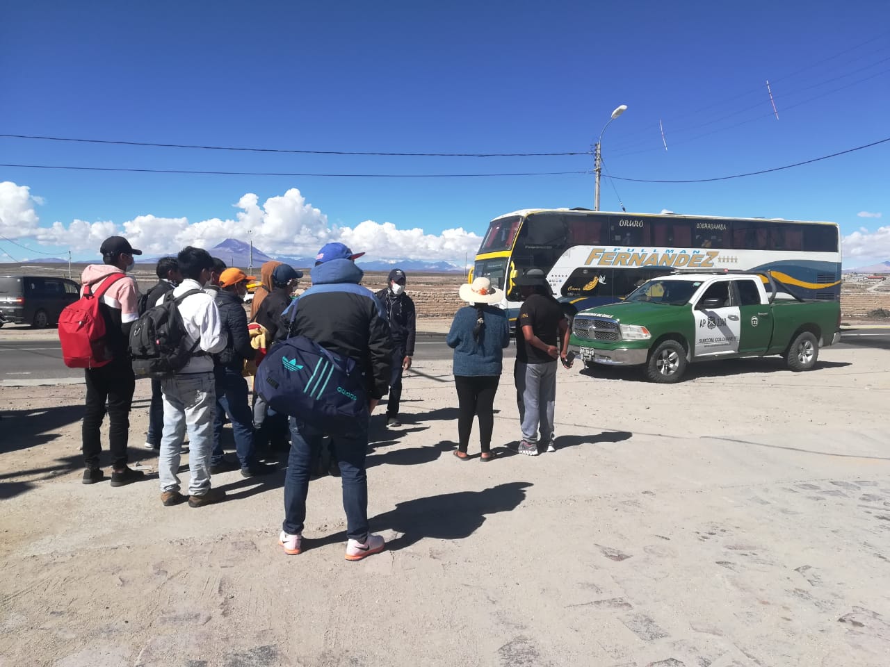 Photo of Coronavirus: Pasajeros bolivianos abandonados por bus causan alarma en Colchane